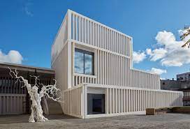 El Museo Helga de Alvear de Cáceres arrancará 2024 con un nueva exposición del artista portugués Carlos Bunga El Museo Helga de Alvear de Cáceres arrancará 2024 con un nueva exposición del artista portugués Carlos Bunga