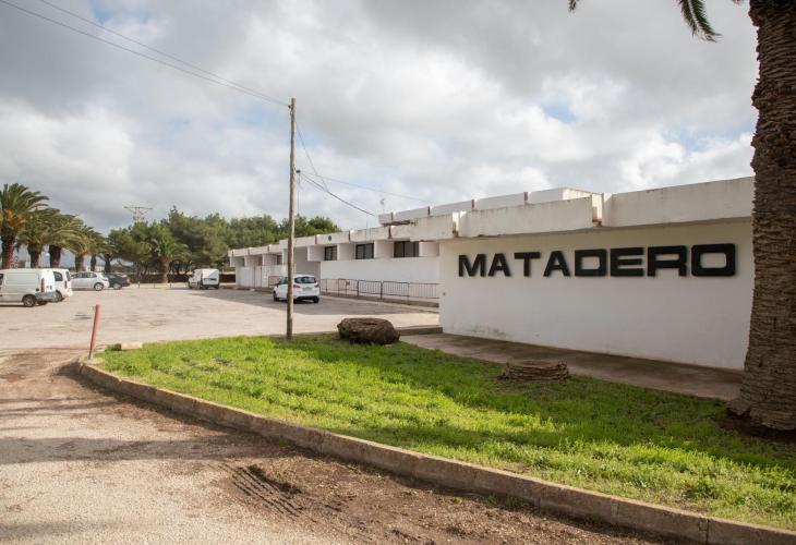 El Consell de Menorca destina 1,7 millones de euros a los mataderos de la isla El Consell de Menorca destina 1,7 millones de euros a los mataderos de la isla