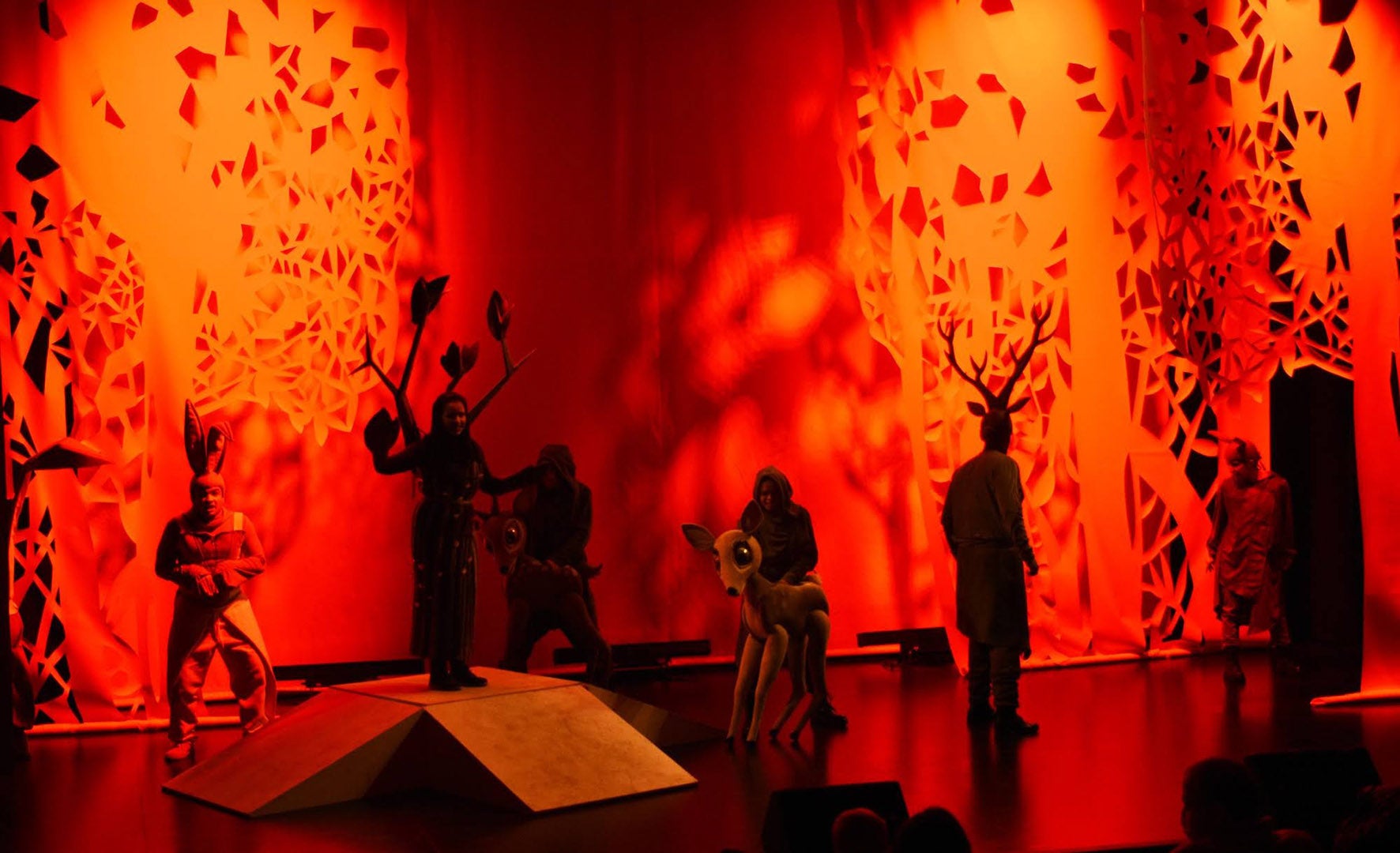 El Gran Teatro acoge el jueves en su cartelera navideña el musical Bambi, Príncipe del Bosque El Gran Teatro acoge el jueves en su cartelera navideña el musical Bambi, Príncipe del Bosque
