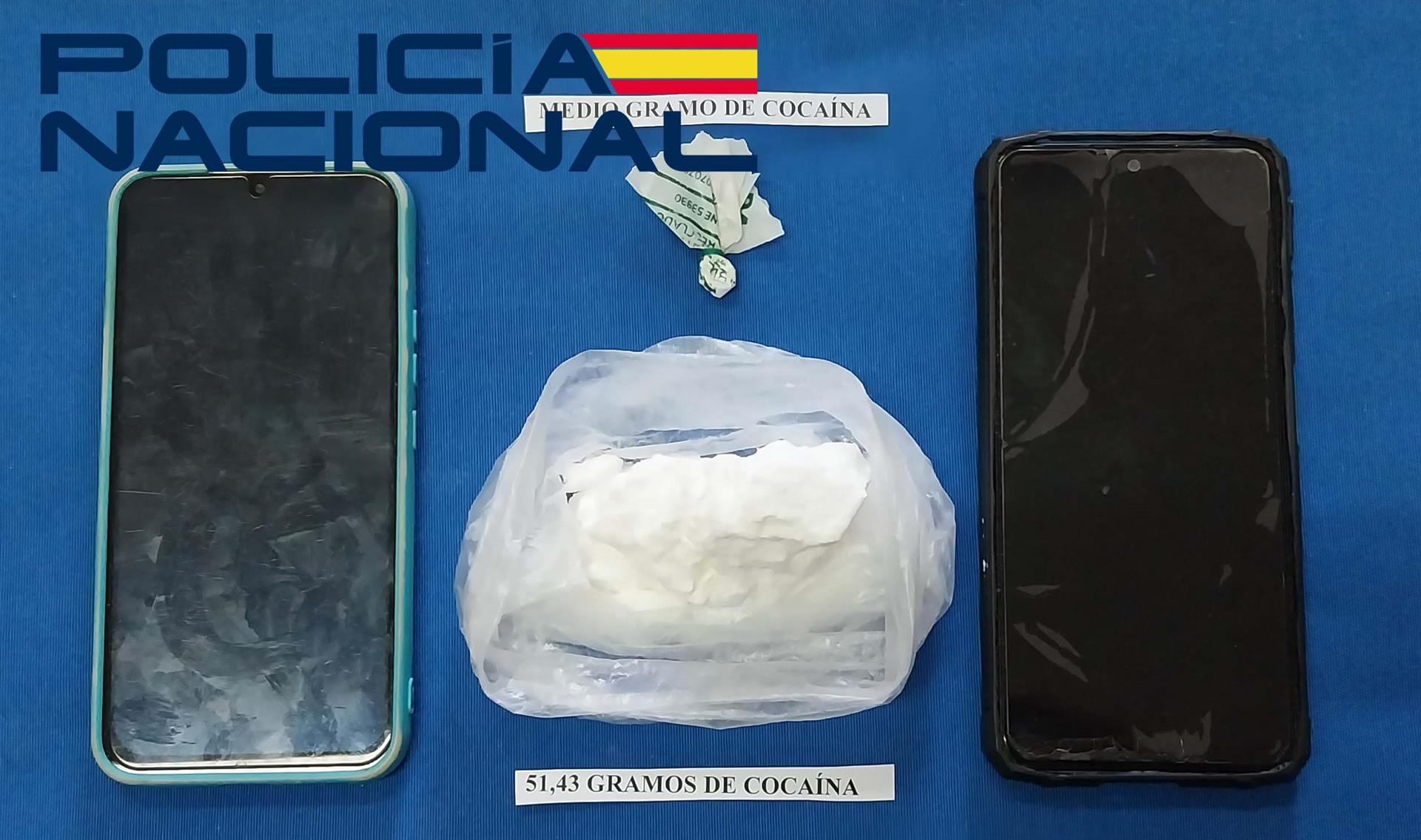 Tres detenidos en Badajoz que fueron interceptados portando más de 50 gramos de cocaína entre sus pertenencias Tres detenidos en Badajoz que fueron interceptados portando más de 50 gramos de cocaína entre sus pertenencias