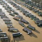 Varios muertos, graves inundaciones y cortes de luz en el primer temporal del año en Europa