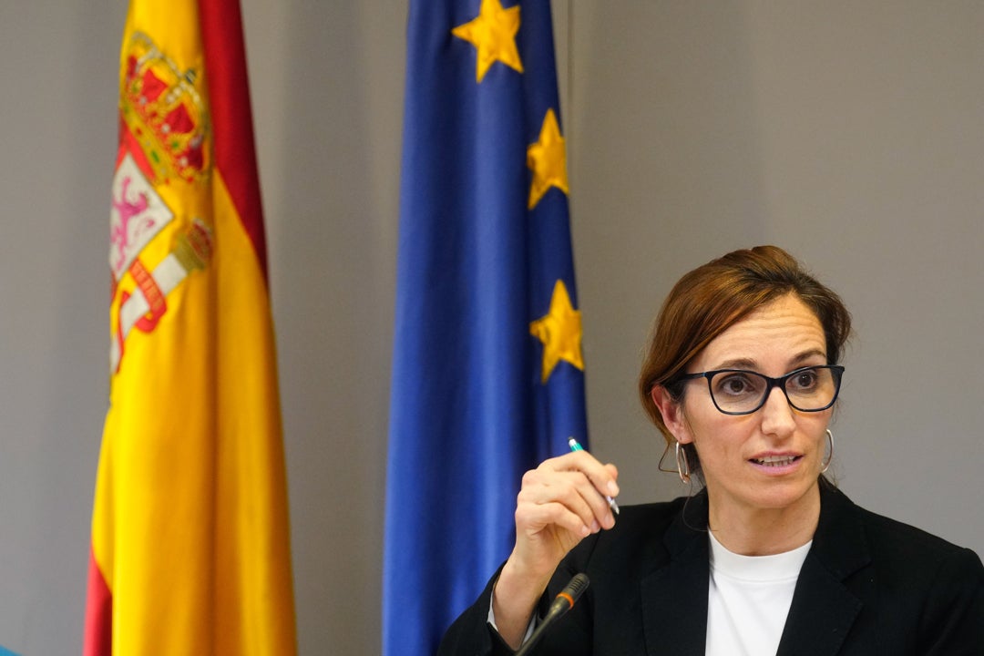 La epidemia de gripe y Covid, primer desafío de Mónica García como ministra de Sanidad: "Ventilación, higiene y mascarilla" La epidemia de gripe y Covid, primer desafío de Mónica García como ministra de Sanidad: "Ventilación, higiene y mascarilla"
