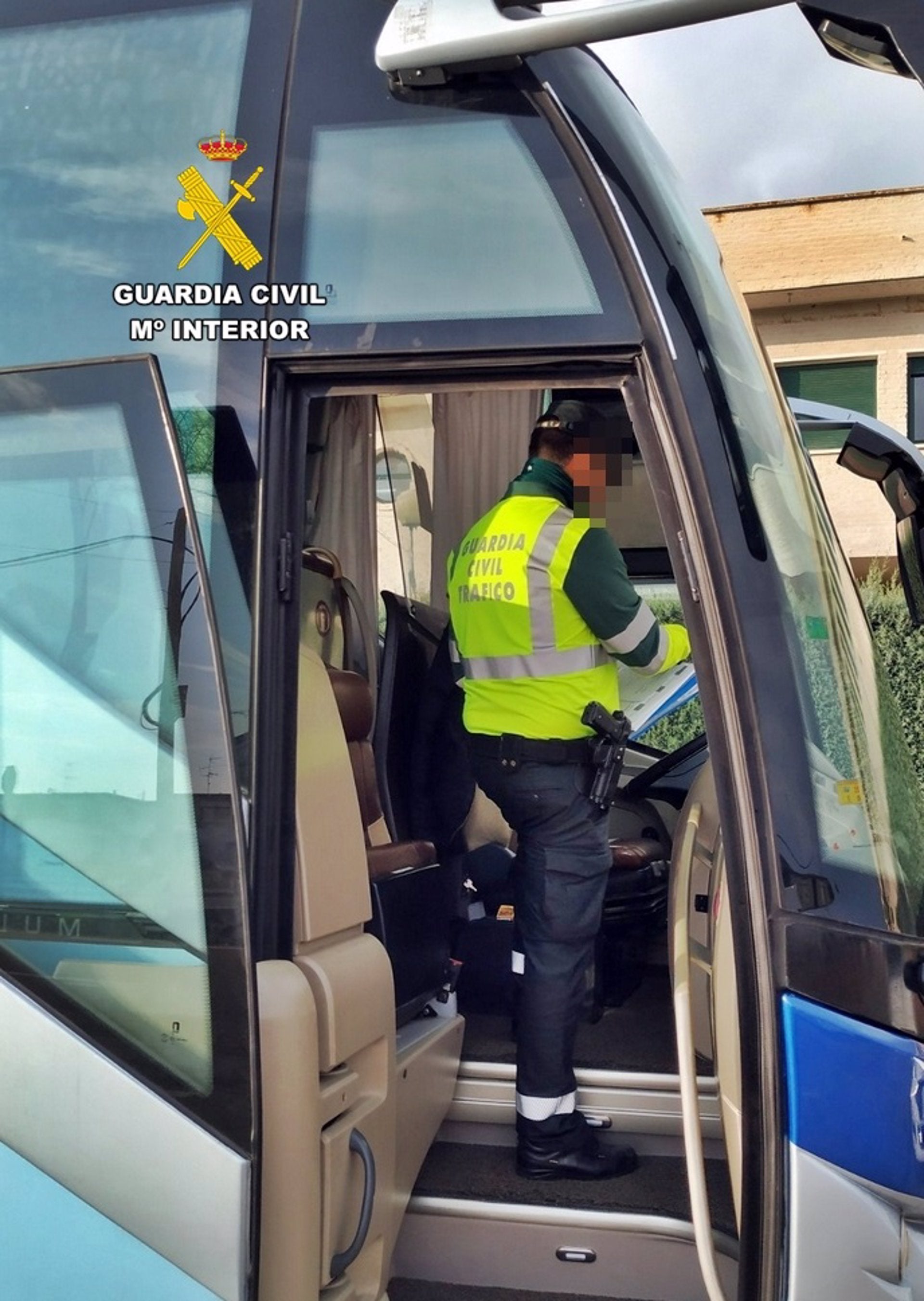Investigado en Almendralejo el conductor de un autobús que dio positivo en los controles de alcohol y de drogas Investigado en Almendralejo el conductor de un autobús que dio positivo en los controles de alcohol y de drogas