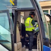 Investigado en Almendralejo el conductor de un autobús que dio positivo en los controles de alcohol y de drogas