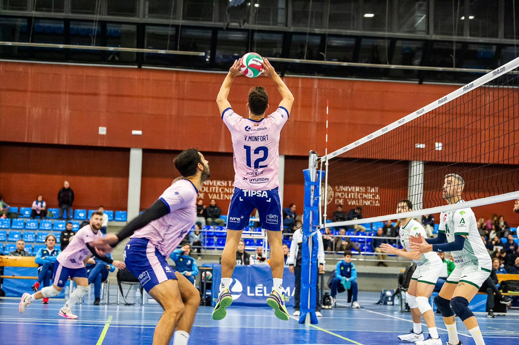 UPV Léleman Conqueridor arranca 2024 con la visita al Club Voley Palma UPV Léleman Conqueridor arranca 2024 con la visita al Club Voley Palma