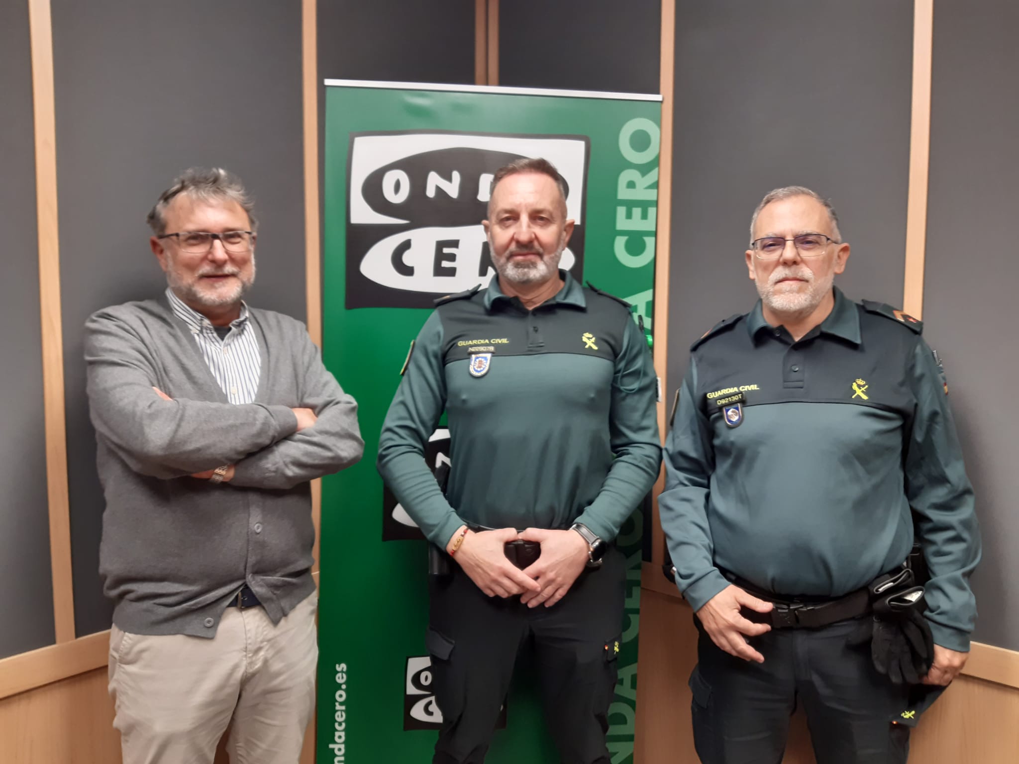 La Guardia Civil de Alicante se encarga de la sección Fiscal y de Fronteras en el Aeropuerto 'Miguel Hernández' La Guardia Civil de Alicante se encarga de la sección Fiscal y de Fronteras en el Aeropuerto 'Miguel Hernández'