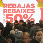 L'inici de les rebaixes ha estat un èxit als centres comercials