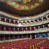 Patio de butacas en el Gran Teatro Falla Patio de butacas en el Gran Teatro Falla