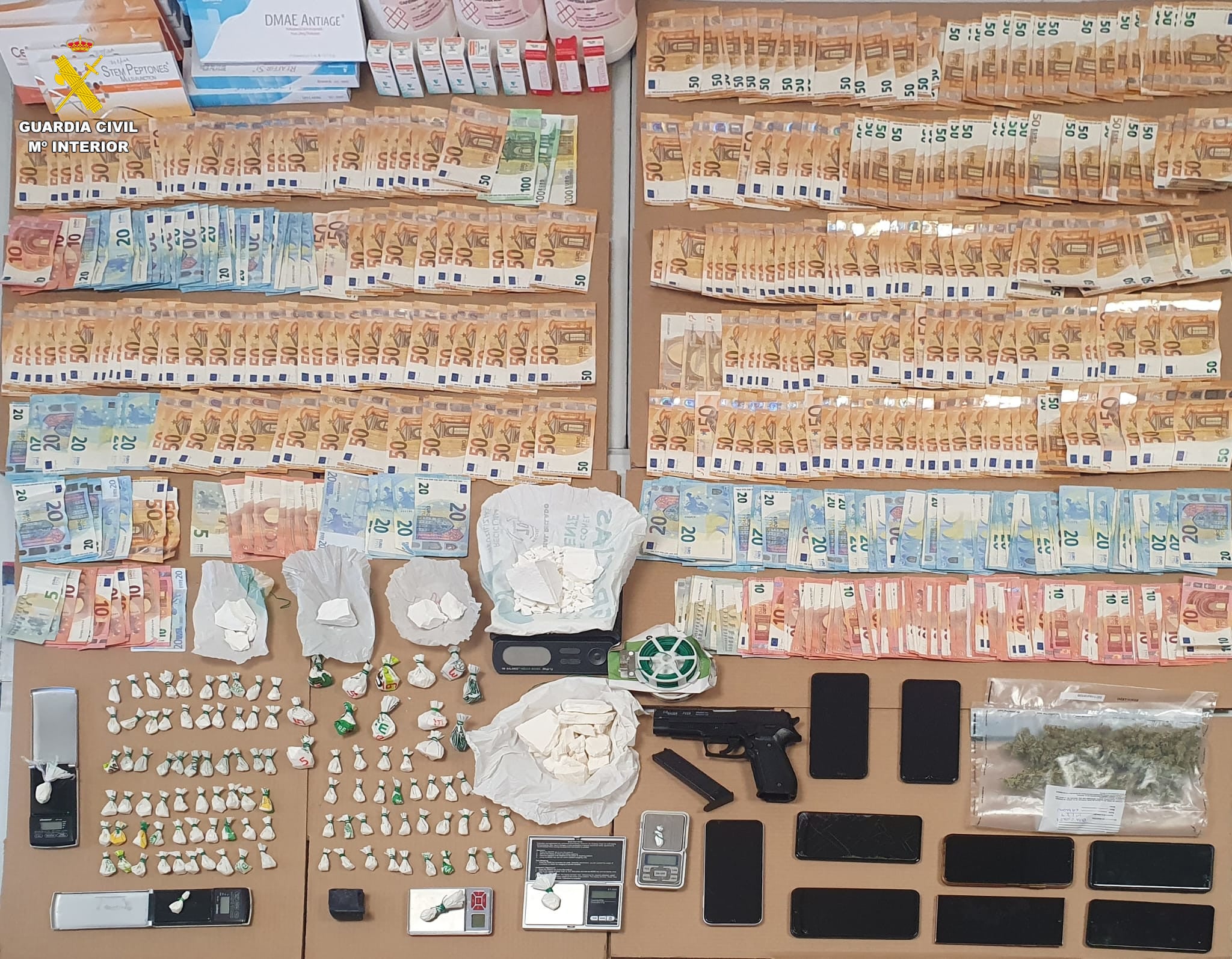 Desmantelan dos laboratorios clandestinos de cocaína en Valencia Desmantelan dos laboratorios clandestinos de cocaína en Valencia