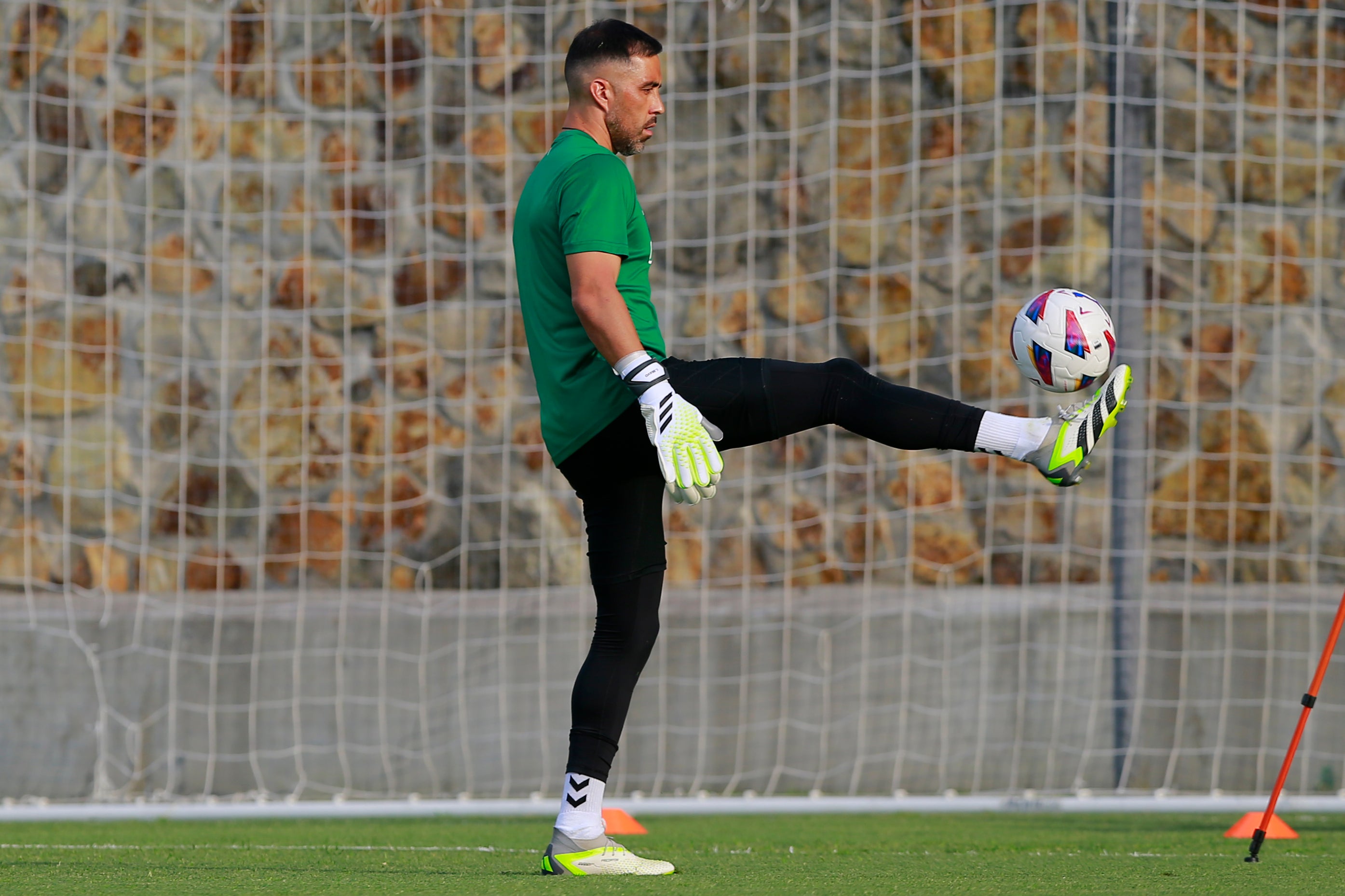 Claudio Bravo: cuenta atrás para su vuelta al césped Claudio Bravo: cuenta atrás para su vuelta al césped
