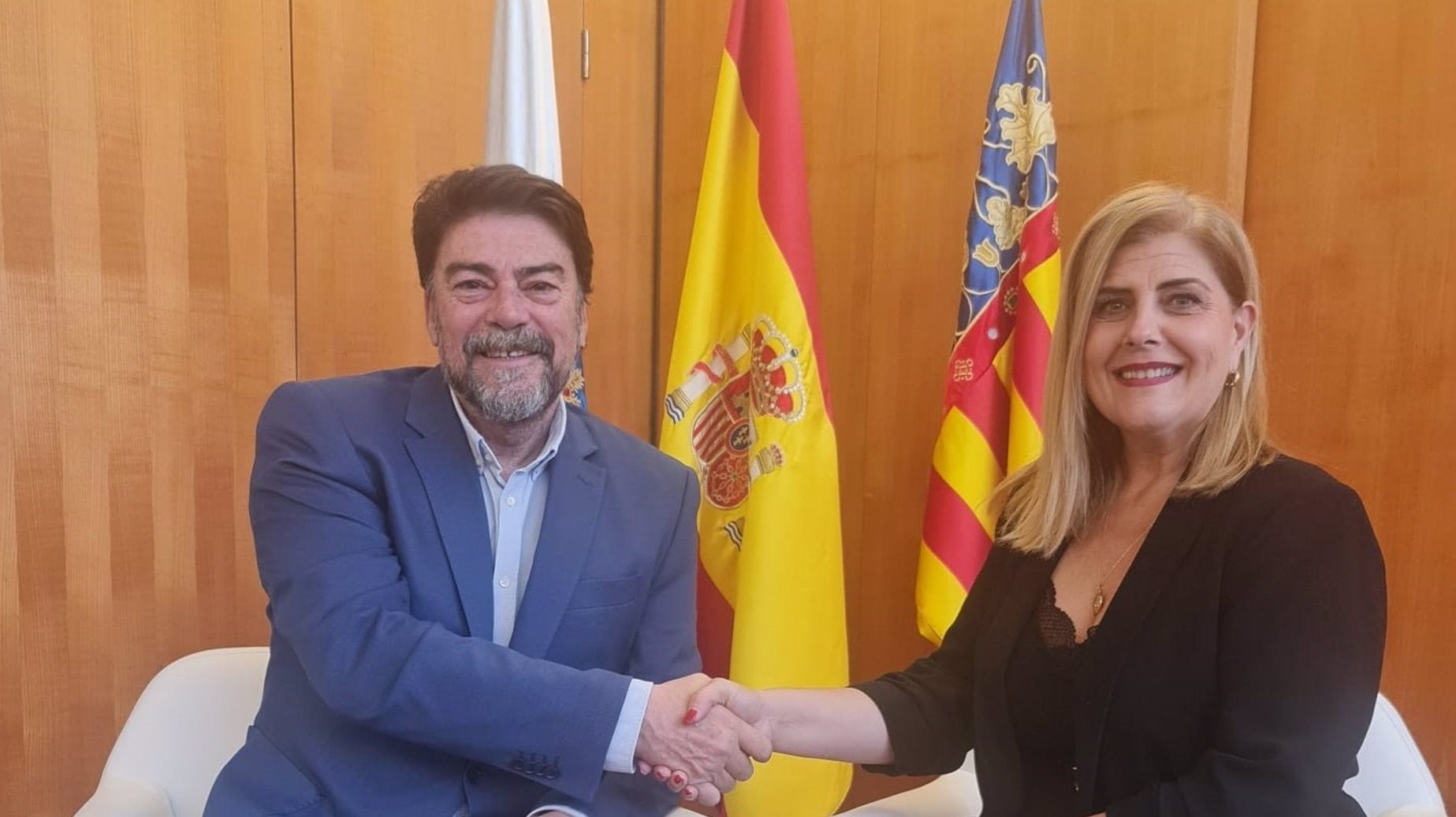 Alicante tendrá presupuestos municipales este año con el voto a favor de los ediles de VOX Alicante tendrá presupuestos municipales este año con el voto a favor de los ediles de VOX