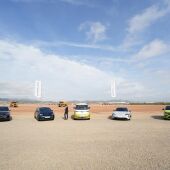 Archivo - Cinco de los nuevos vehículos de PowerCo durante el acto inaugural del inicio de la construcción de la gigafactoría de PowerCo del Grupo Volkswagen - 