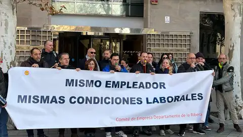 Concentración Comite de Empresa Hospital de la Ribera Concentración Comite de Empresa Hospital de la Ribera