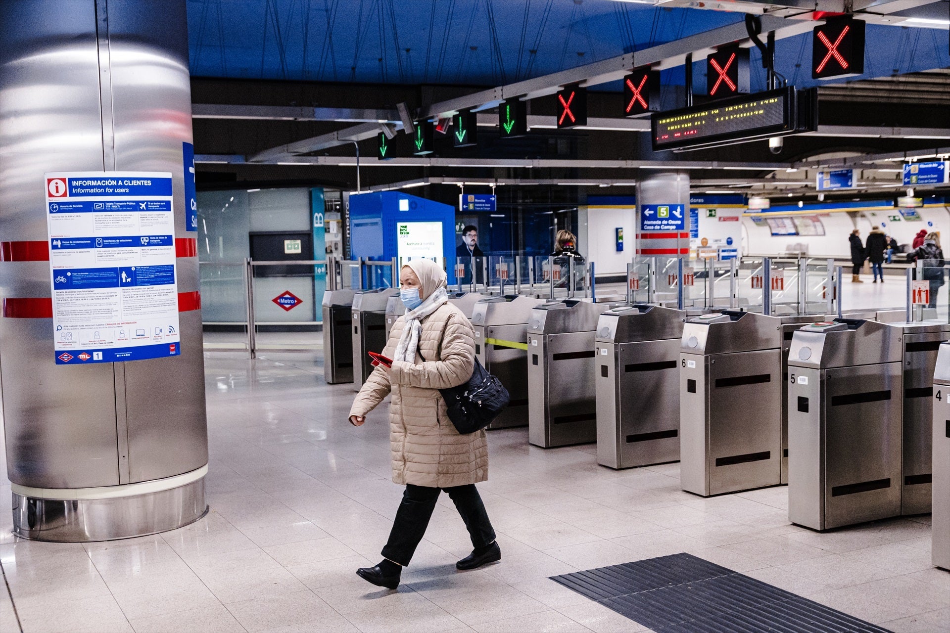 Metro de Madrid permitirá pagar con tarjeta de crédito en los tornos Metro de Madrid permitirá pagar con tarjeta de crédito en los tornos