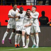 Rodrygo, Mendy, Carvajal y Valverde celebran uno de los goles del Madrid en la semifinal de la Supercopa de España