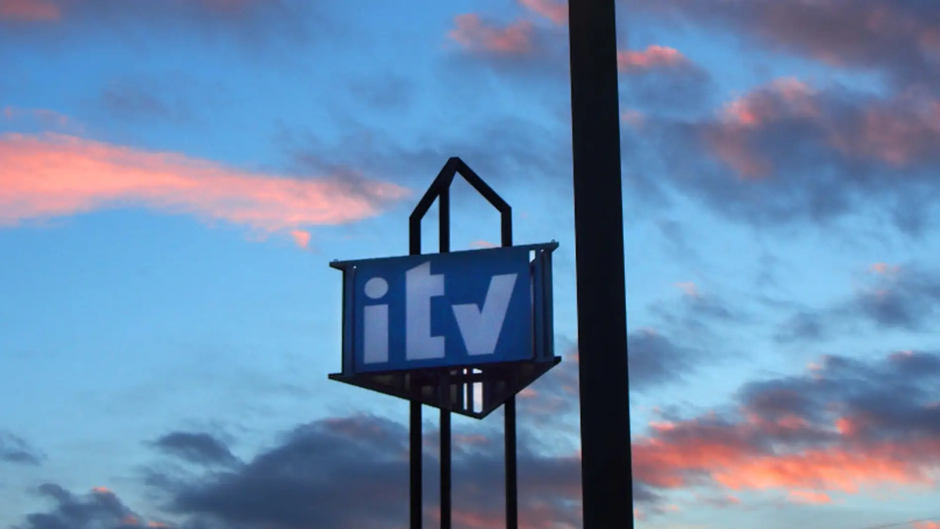 Estación de ITV de Pruvia.