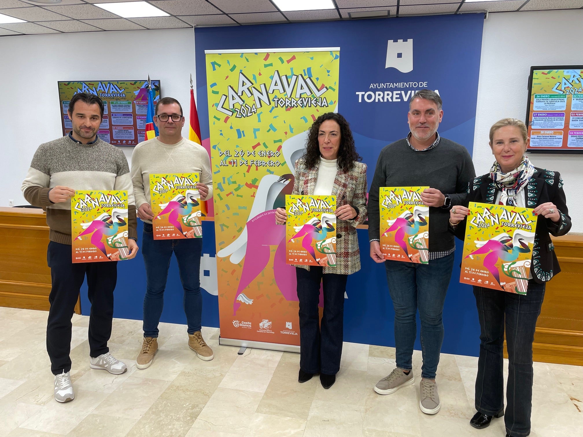 El carnaval llenará las calles de Torrevieja de disfraces, color, música, baile y sonrisas El carnaval llenará las calles de Torrevieja de disfraces, color, música, baile y sonrisas