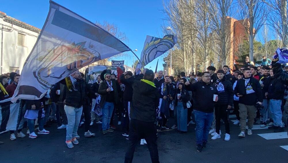 La hinchada de Unionistas, a las puertas del Reina Sofía