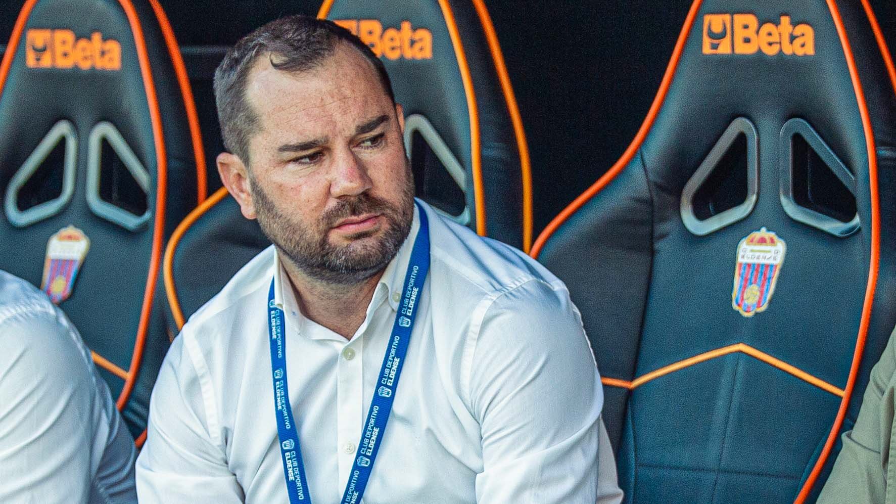 Manu Guill, sobre Cris Montes y el Dépor: "El Eldense es un club humilde, pero tenemos un límite" Manu Guill, sobre Cris Montes y el Dépor: "El Eldense es un club humilde, pero tenemos un límite"
