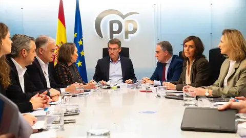 El PP traza su estrategia política "encerrados" en Toledo hasta el sábado El PP traza su estrategia política "encerrados" en Toledo hasta el sábado