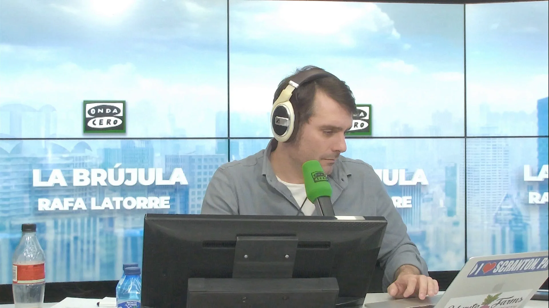 El monólogo de las ocho: "El Gobierno ha mercadeado con la inmigración con un partido xenófobo y reaccionario como es Junts"