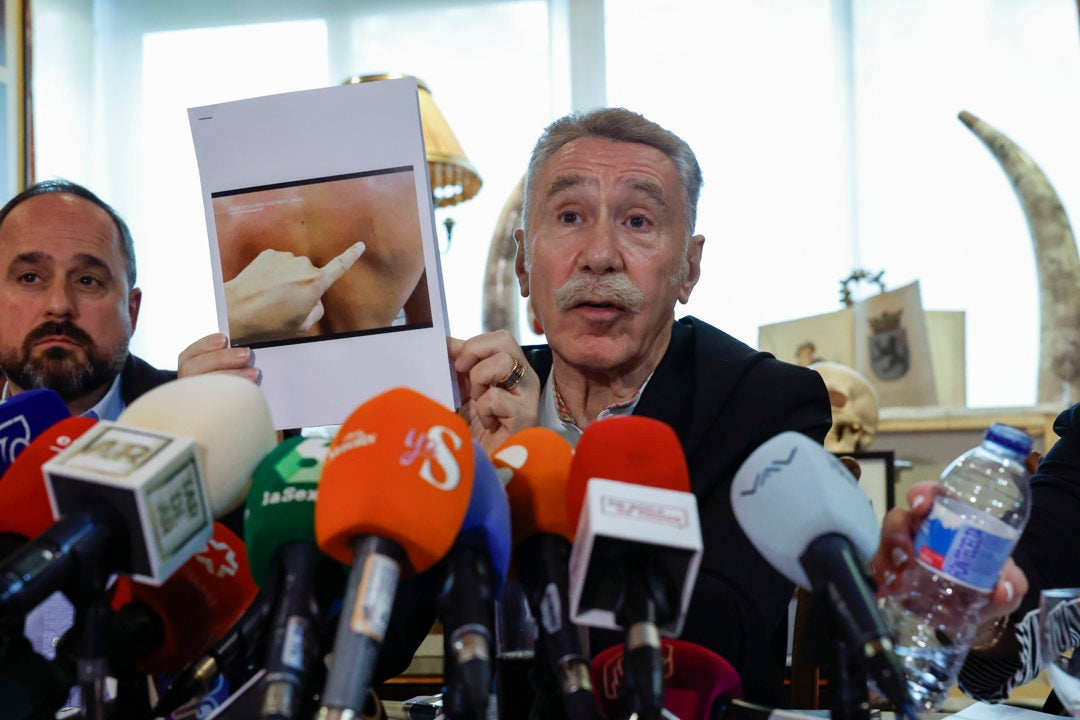 Los abogados de Daniel Sancho acusan a la policía tailandesa de engaño: "fue ilegalmente arrestado durante 48 horas" Los abogados de Daniel Sancho acusan a la policía tailandesa de engaño: "fue ilegalmente arrestado durante 48 horas"