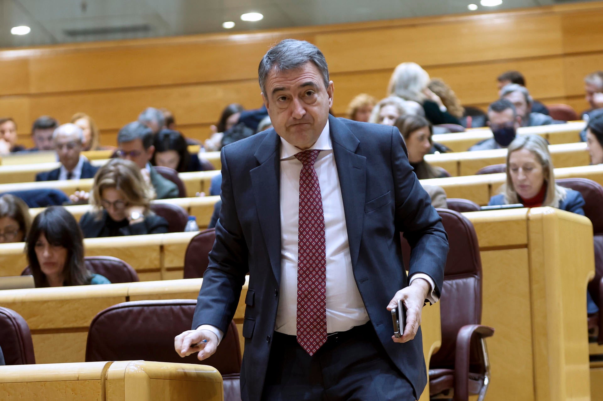 El PNV también apremia a Sánchez a dar "cumplimiento" a los acuerdos firmados tras la investidura El PNV también apremia a Sánchez a dar "cumplimiento" a los acuerdos firmados tras la investidura