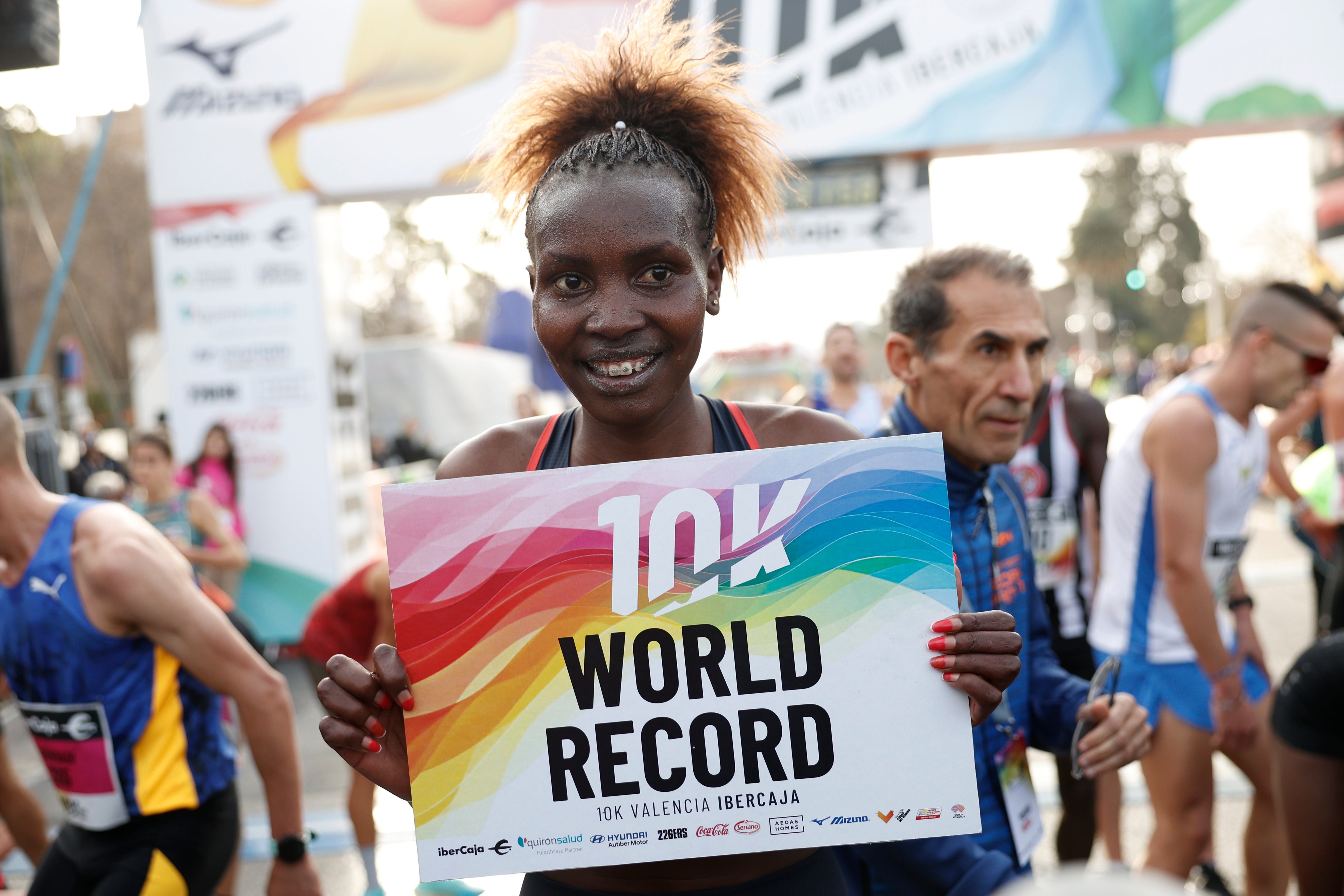 Agnes Jebet bate el récord del mundo en el 10K de Valencia Agnes Jebet bate el récord del mundo en el 10K de Valencia