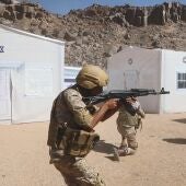 Tropas hutíes en un ejercicio militar en la frontera de Yemen