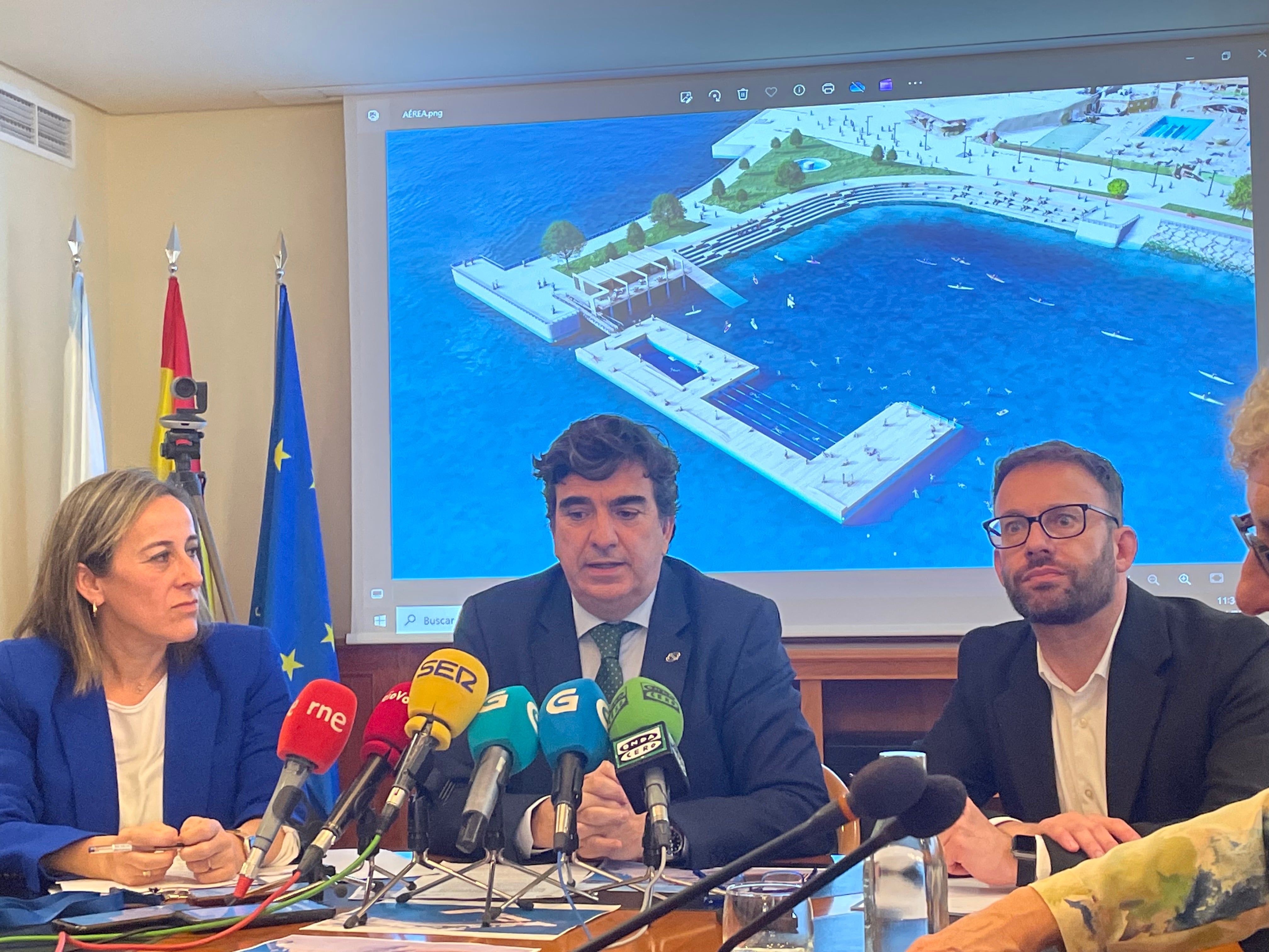 Xunta y Autoridad Portuaria calculan que la plataforma flotante de O Parrote estará lista en verano de 2025 Xunta y Autoridad Portuaria calculan que la plataforma flotante de O Parrote estará lista en verano de 2025