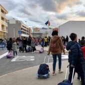 Más de 450 alumnos del colegio Dr.Alvaro Esquerdo de Villajoyosa inicia las clases