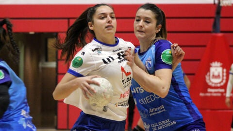 Amaia, jugadora del Lobas Global, en el partido ante el Elda.