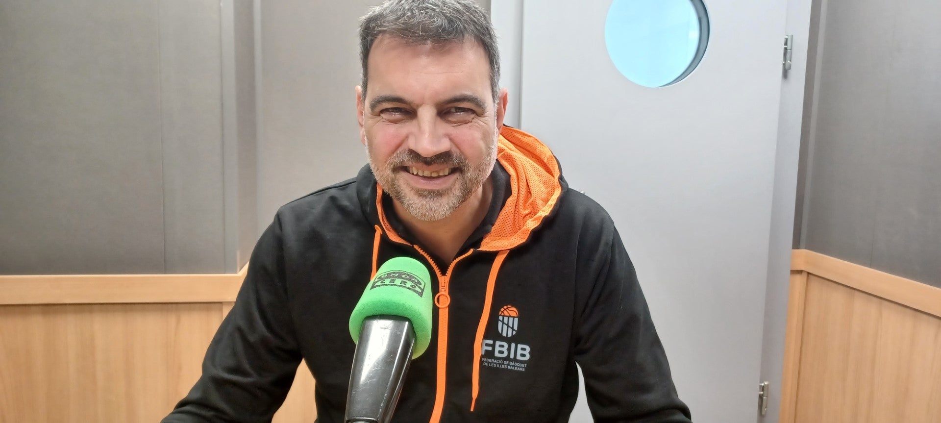 Álex Pérez: "Hay que profesionalizar sueldos y horarios de los entrenadores de Baleares" Álex Pérez: "Hay que profesionalizar sueldos y horarios de los entrenadores de Baleares"