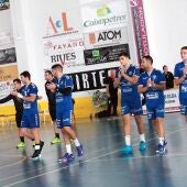 Los torrevejenses vencieron por 21-26 ante la Asociación Abaranera y suben puestos en la tabla clasificatoria