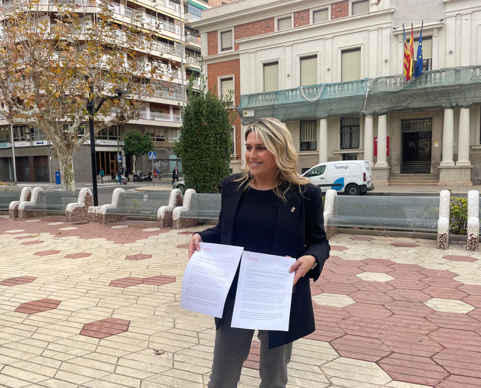 Barrachina pide reunirse con los ministros Hereu y Puente para reclamar más ayudas a la cerámica y transportistas Barrachina pide reunirse con los ministros Hereu y Puente para reclamar más ayudas a la cerámica y transportistas