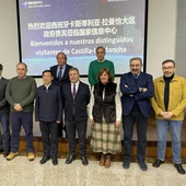 Emiliano García-Page visita el Centro de Información del Estado Chino, Emiliano García-Page visita el Centro de Información del Estado Chino,