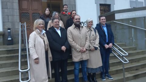 Los candidatos del PSdeG en la entrega de la lista a la Junta Electoral