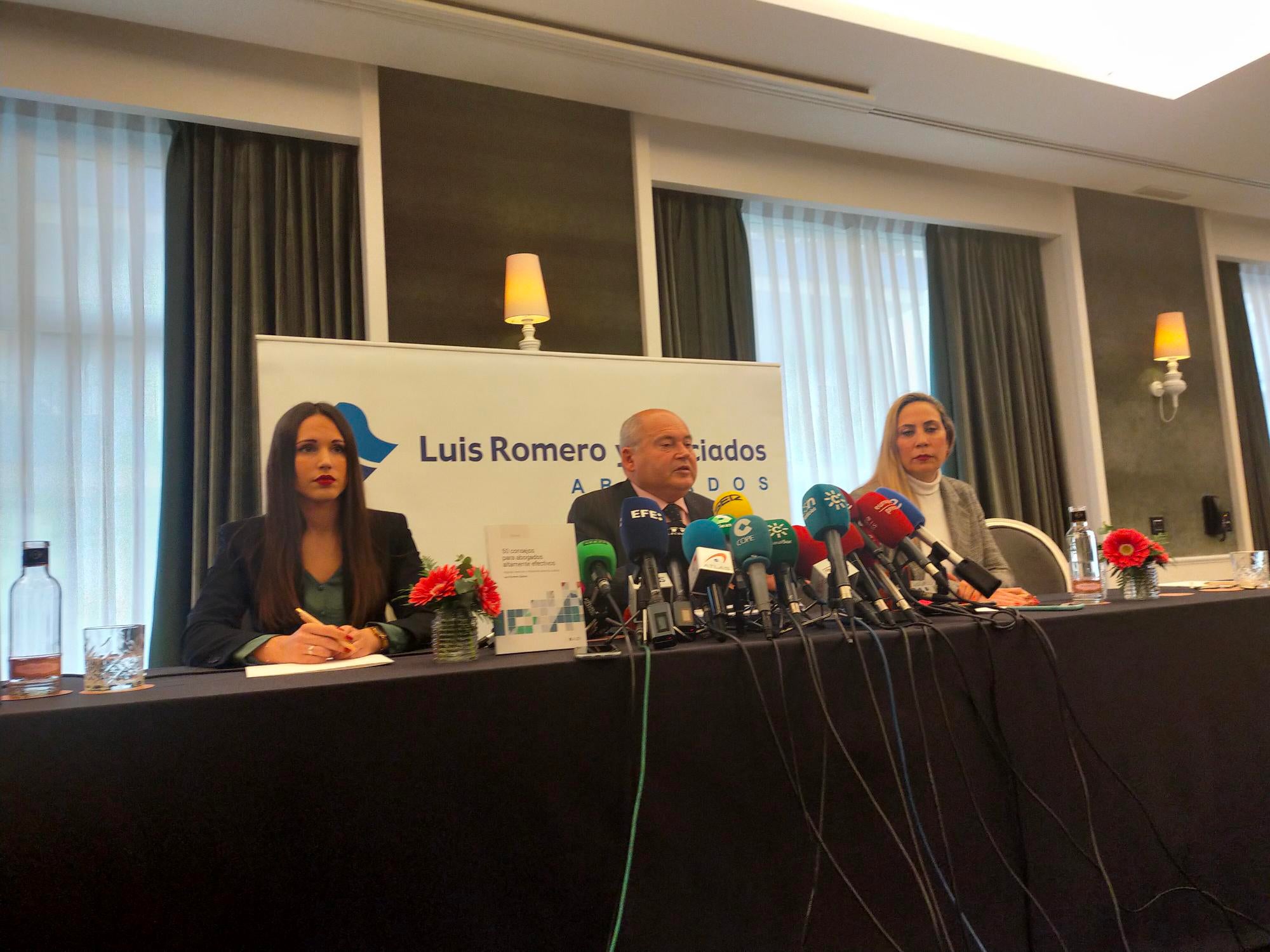 La familia del soldado fallecido en las maniobras de Cerro Muriano rechazan que la Justicia Militar lleve el caso La familia del soldado fallecido en las maniobras de Cerro Muriano rechazan que la Justicia Militar lleve el caso