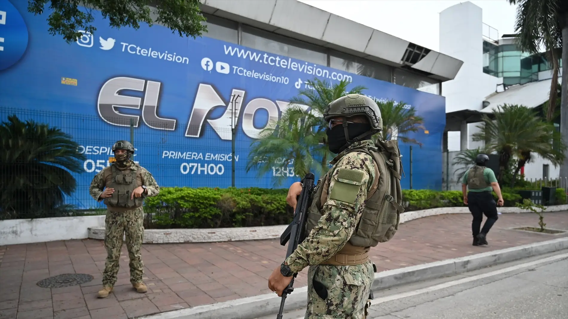Matan a tiros al fiscal que investigaba el asalto a un canal de televisión en Ecuador