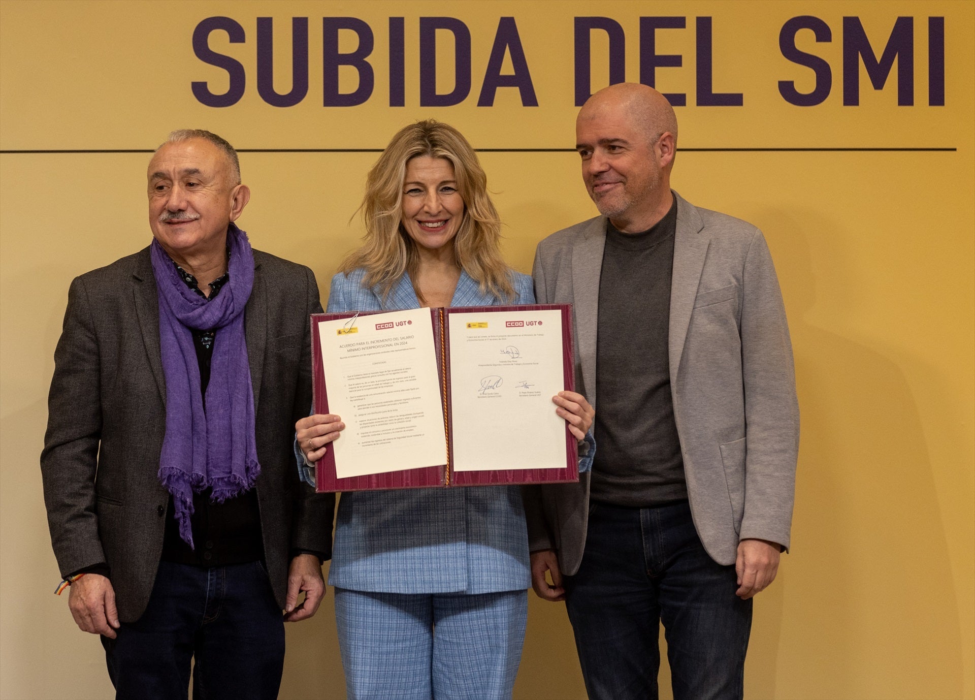 Yolanda Díaz y los sindicatos firman el acuerdo para subir el salario mínimo: cuándo entra en vigor Yolanda Díaz y los sindicatos firman el acuerdo para subir el salario mínimo: cuándo entra en vigor