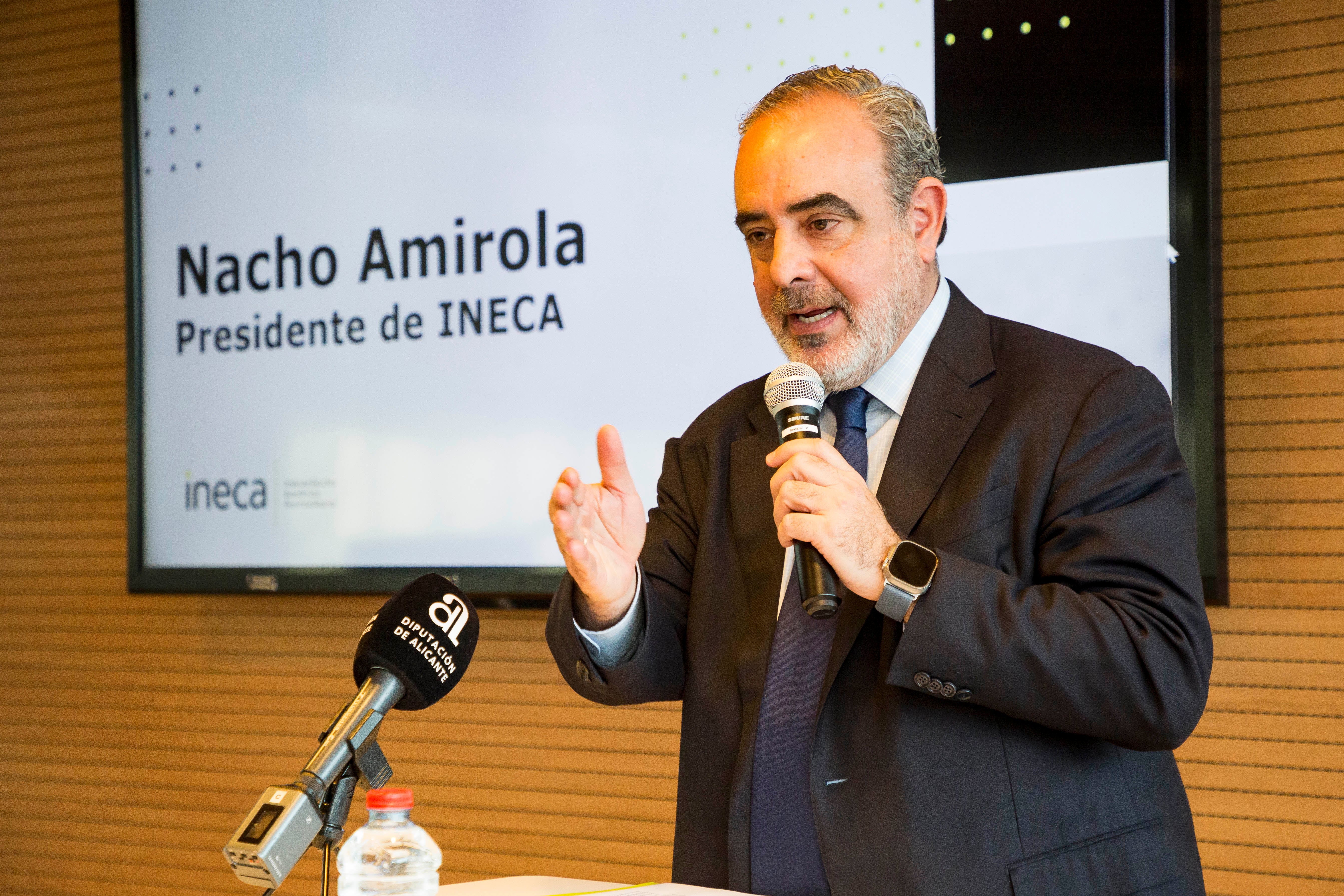 Trump pone en peligro 1.800 empleos directos en la provincia de Alicante por su política de aranceles Trump pone en peligro 1.800 empleos directos en la provincia de Alicante por su política de aranceles