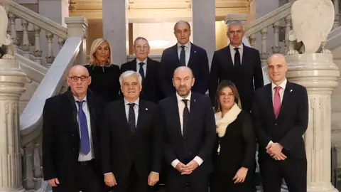 El gobierno asturiano respalda la candidatura del Molinón El gobierno asturiano respalda la candidatura del Molinón