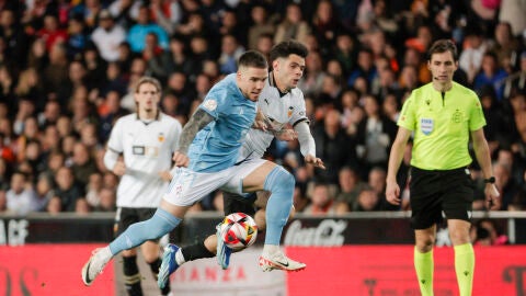 De Burgos Bengoetxea en el Valencia CF - Celta