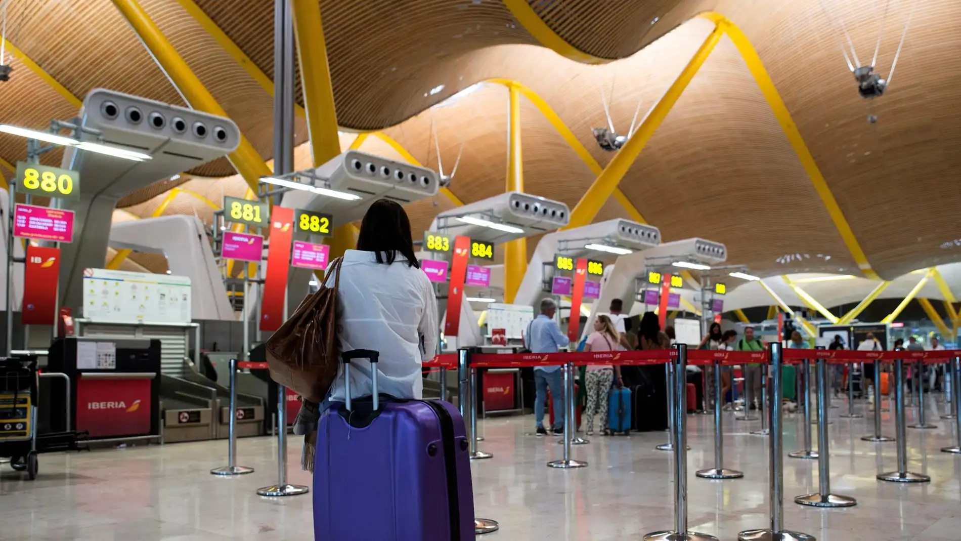 Suben las tasas aeroportuarias: cómo afectará al precio de los billetes de avión