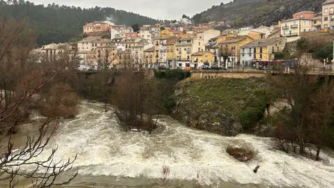 El río Júcar a su paso por la ciudad El río Júcar a su paso por la ciudad