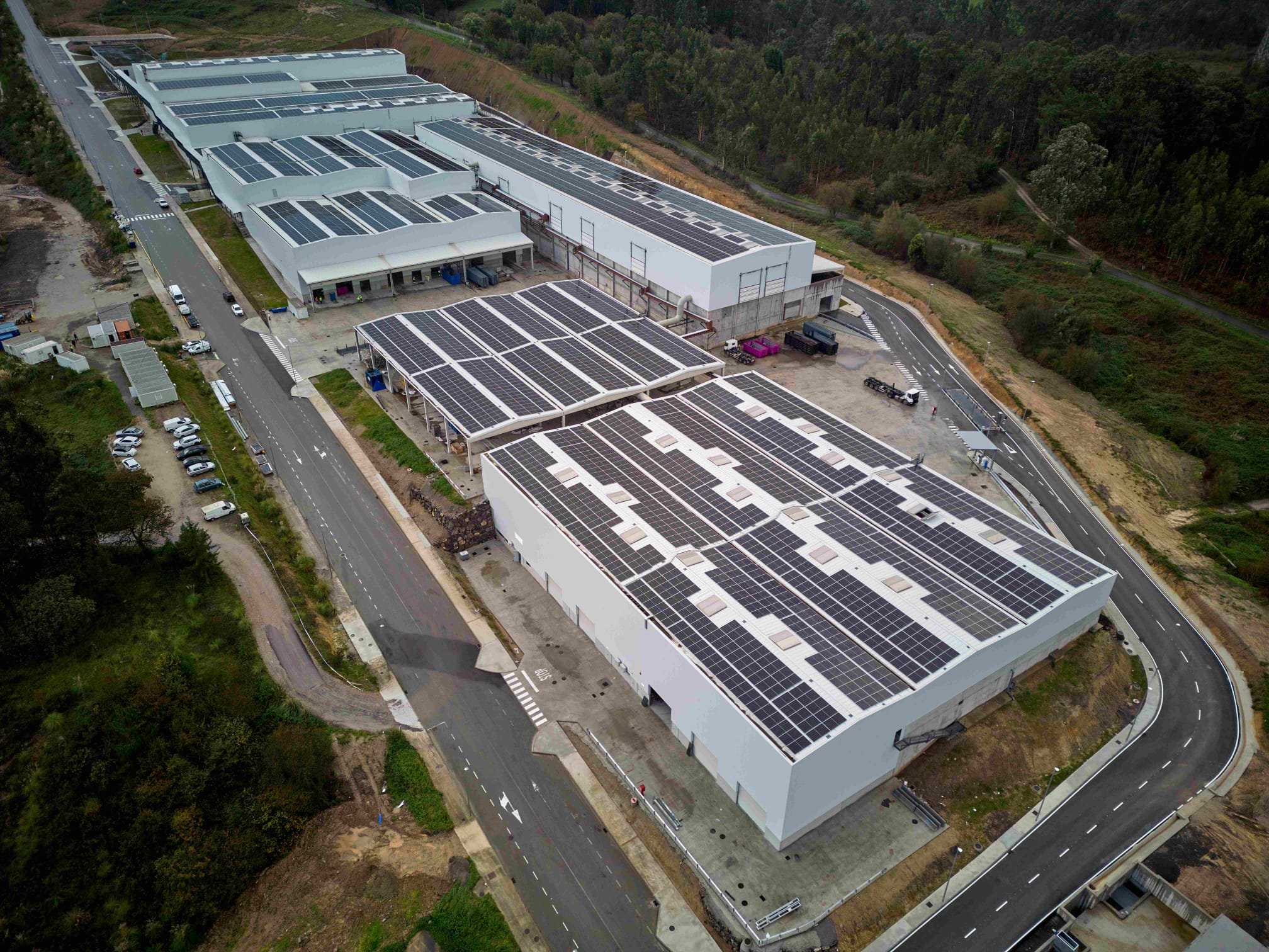 Cogersa eleva a 80 euros la tarifa de basura mezclada pese a que la 'plantona' esté inoperativa al menos un año más Cogersa eleva a 80 euros la tarifa de basura mezclada pese a que la 'plantona' esté inoperativa al menos un año más