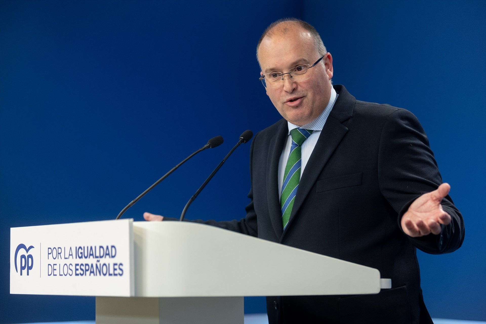 Tellado acusa a dirigentes del PSOE de lucrarse "a costa de la muerte y la enfermedad" por el caso Koldo Tellado acusa a dirigentes del PSOE de lucrarse "a costa de la muerte y la enfermedad" por el caso Koldo