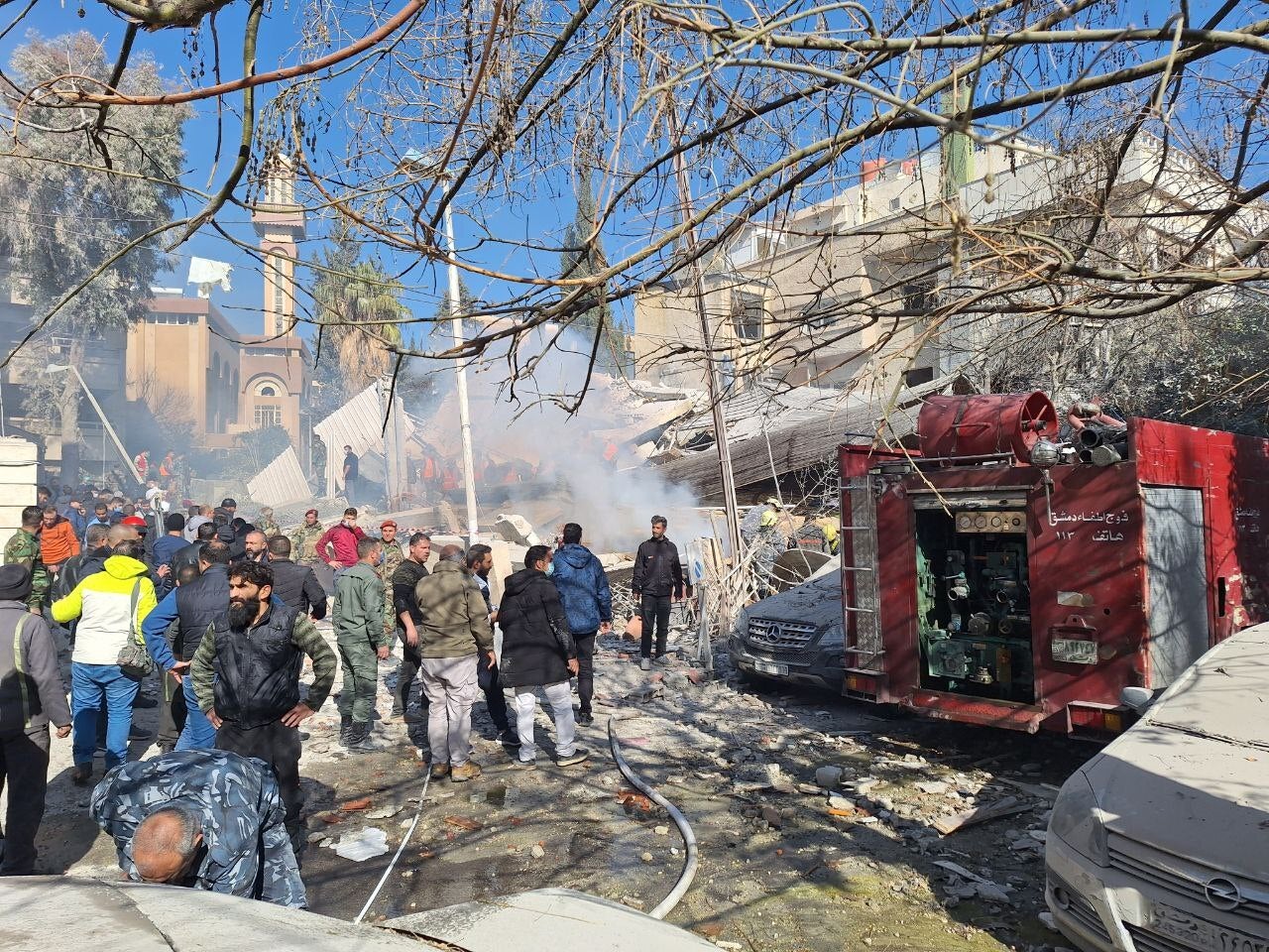 Irán dice que responderá a Israel por la muerte de los guardias revolucionarios en Siria Irán dice que responderá a Israel por la muerte de los guardias revolucionarios en Siria