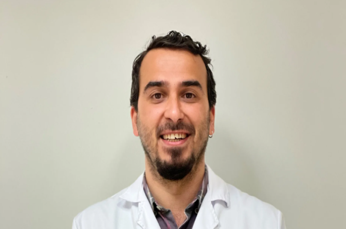 Dr. Álvaro García: «Cada vez acuden pacientes más jóvenes a las revisiones urológicas» Dr. Álvaro García: «Cada vez acuden pacientes más jóvenes a las revisiones urológicas»