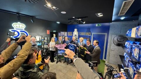 22-1 Presentaci&oacute;n ventas tienda oficial Real Oviedo